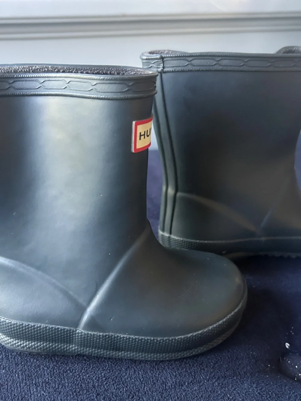 Hunter Kids Navy Rain Boots with Red Logo Trim